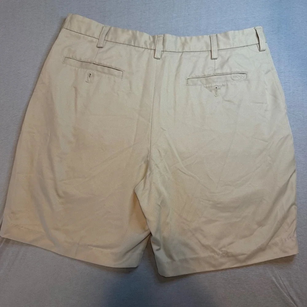 Lot 2 IZOD Mens Golf Shorts Size 36 Khaki Stone Beige Performance Flat Front